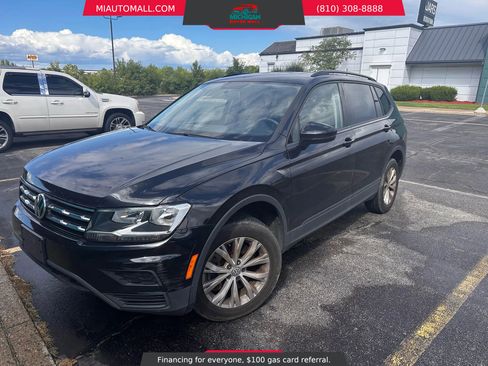 Used 2018 Volkswagen Tiguan S image 1
