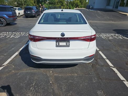 Used 2025 Volkswagen Jetta S FWD image 5