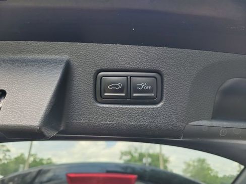 Used 2025 Kia Telluride S FWD image 10