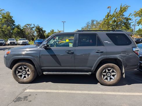 Used 2024 Toyota 4Runner TRD Off-Road Premium w/ Moonroof Package AWD/4WD image 2