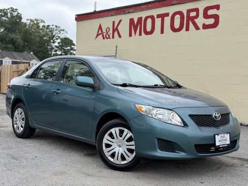Used 2009 Toyota Corolla XLE FWD image 1