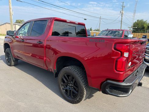 Used 2021 Chevrolet Silverado 1500 LT Trail Boss w/ Convenience Package II AWD/4WD image 7