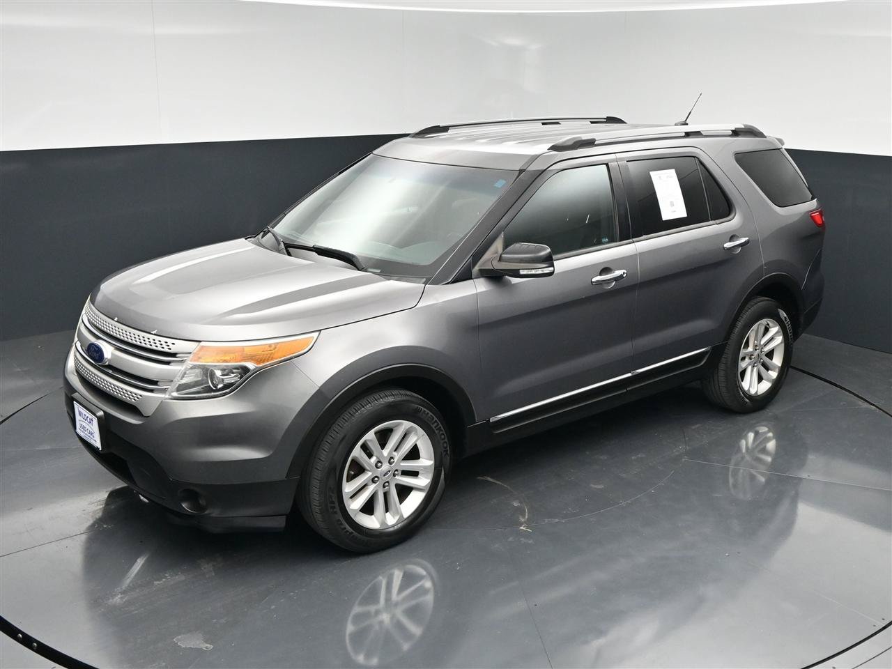 Used 2014 Ford Explorer XLT AWD/4WD image 18