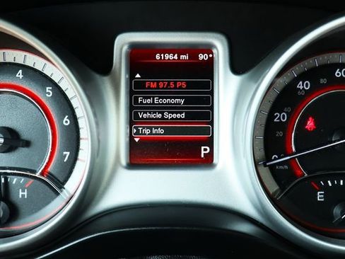 Used 2020 Dodge Journey SE image 43