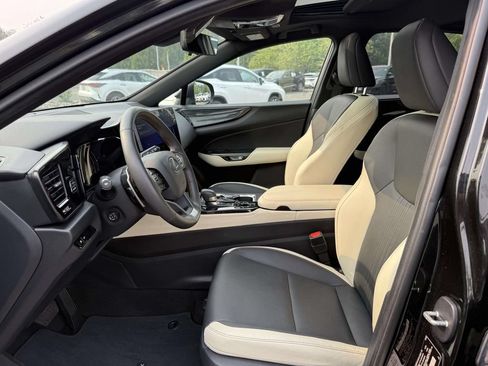Used 2023 Lexus NX 350 AWD image 13