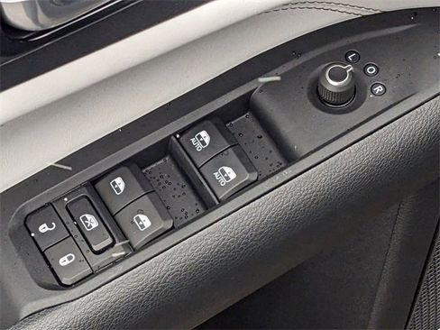 New 2025 Jeep Compass Limited w/ Sun & Sound Group image 21