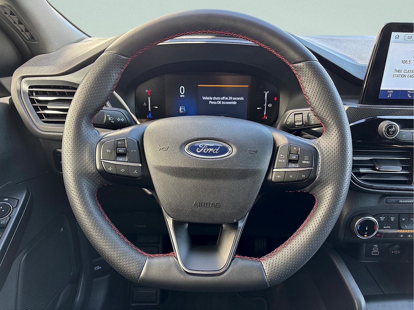 Used 2025 Ford Escape ST-Line Select AWD/4WD image 17