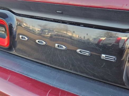 Used 2019 Dodge Challenger SXT image 16