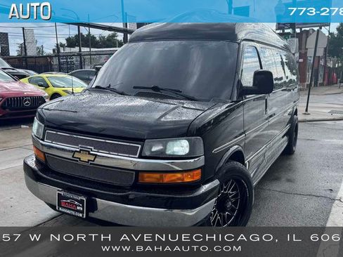 Used 2014 Chevrolet Express 2500 Extended RWD image 1