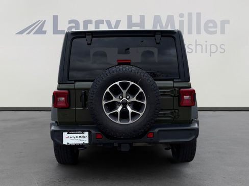 Used 2024 Jeep Wrangler Sport AWD/4WD image 5