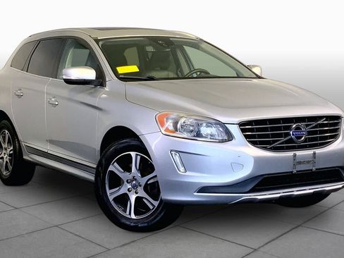 Used 2015 Volvo XC60 T6 AWD/4WD image 2