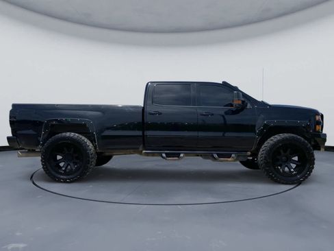 Used 2017 Chevrolet Silverado 3500 LTZ w/ Duramax Plus Package AWD/4WD image 4