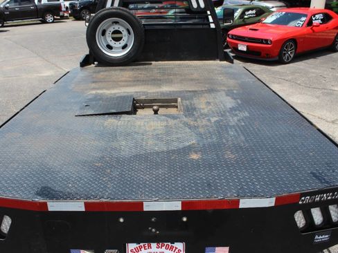 Used 2021 RAM 5500 Tradesman AWD/4WD image 11
