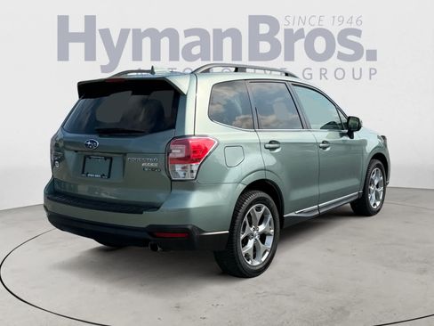 Used 2017 Subaru Forester 2.5i Touring AWD/4WD image 3