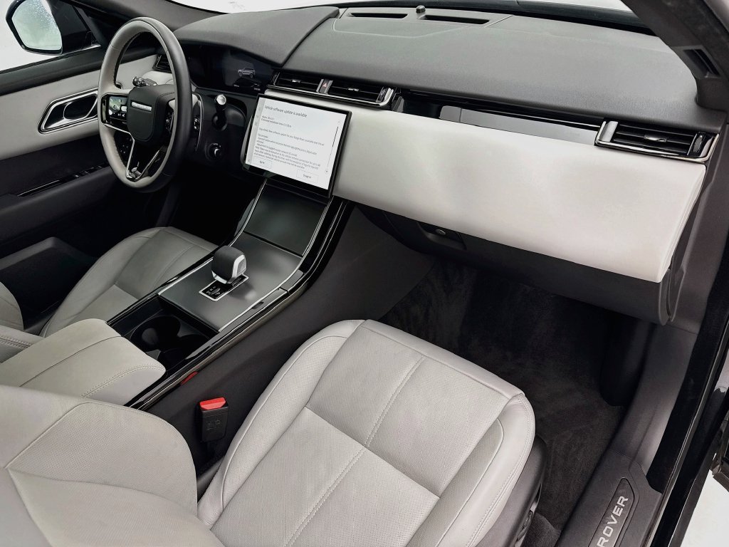 Used 2026 Land Rover Range Rover Velar S AWD/4WD image 16