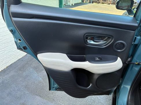 Used 2024 Honda HR-V EX-L image 18