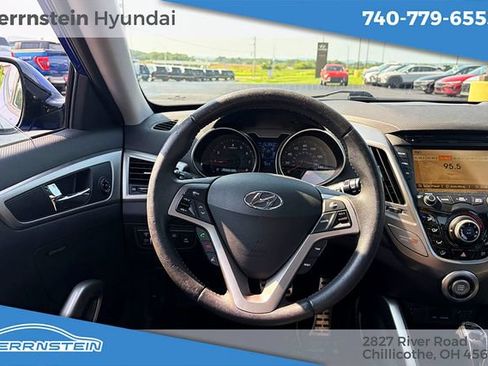 Used 2012 Hyundai Veloster w/ Style Pkg FWD image 23