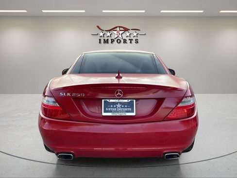 Used 2013 Mercedes-Benz SLK 250 image 4