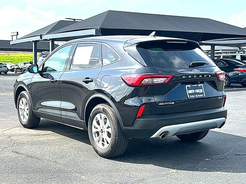 Used 2025 Ford Escape Active AWD/4WD image 6