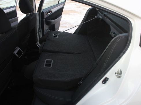 Used 2015 Subaru Legacy 2.5i Premium image 40