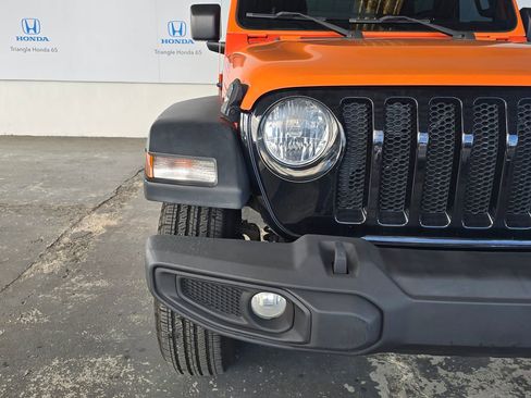 Used 2019 Jeep Wrangler Sport AWD/4WD image 29