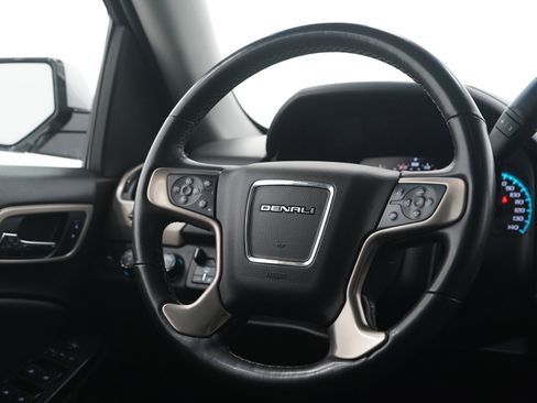 Used 2018 GMC Yukon XL Denali w/ Open Road Package image 16