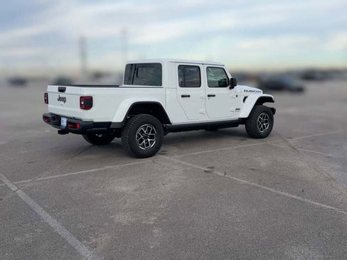 New 2026 Jeep Gladiator Rubicon image 12