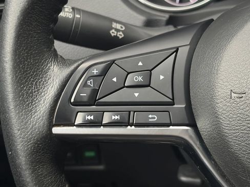 Used 2020 Nissan Rogue SV AWD/4WD image 30