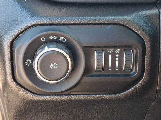 Used 2022 Jeep Wrangler Unlimited Sport AWD/4WD image 9