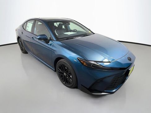 New 2026 Toyota Camry SE w/ Convenience Package AWD/4WD image 3