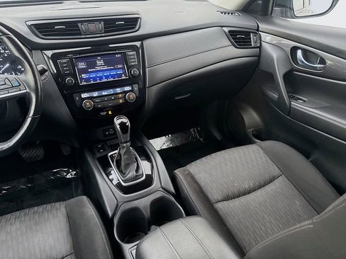 Used 2019 Nissan Rogue SV w/ Sun & Sound Touring Package AWD/4WD image 29