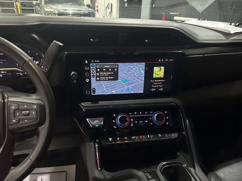 Used 2024 GMC Sierra 3500 AT4 w/ AT4 Premium Plus Package AWD/4WD image 23