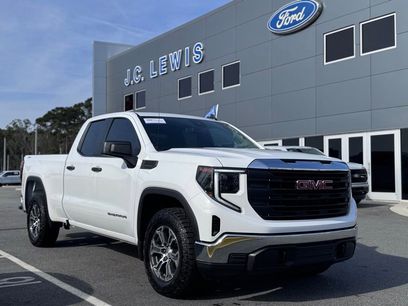 Used 2025 GMC Sierra 1500 Pro w/ X31 Off-Road Package