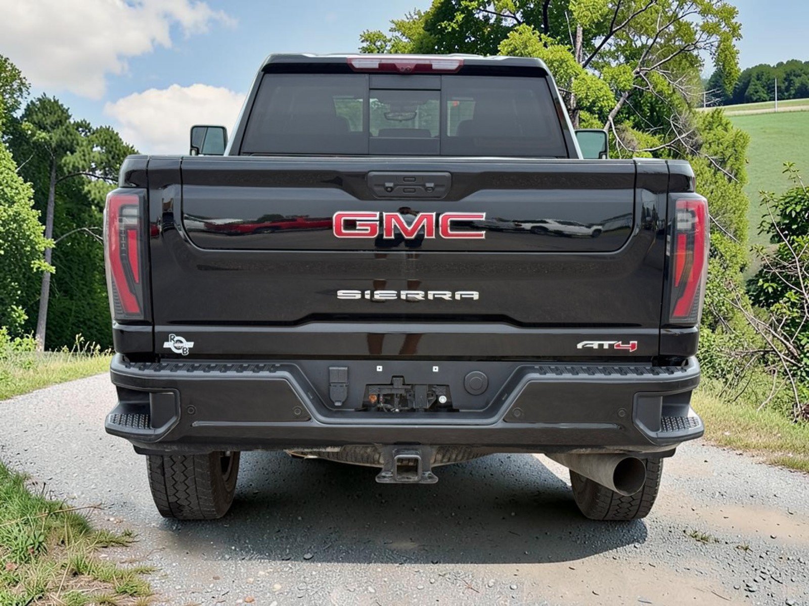 Used 2024 GMC Sierra 2500 AT4 w/ AT4 Premium Plus Package AWD/4WD image 7