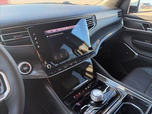 Used 2022 Jeep Wagoneer Series III image 29