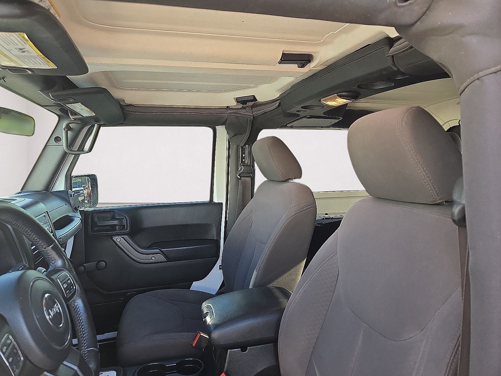 Used 2017 Jeep Wrangler Sport AWD/4WD image 9