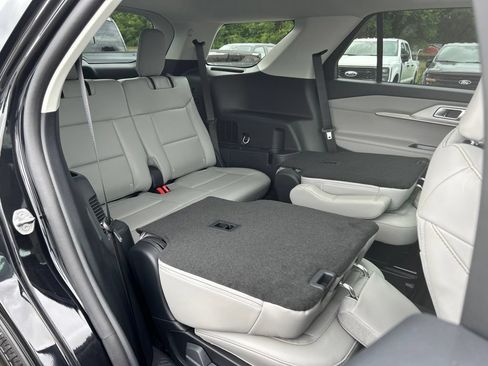New 2026 Ford Explorer Active w/ Active Comfort Package AWD/4WD image 47