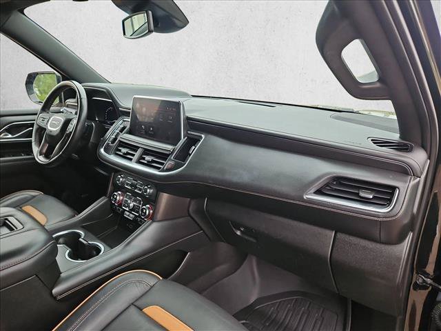 Used 2023 GMC Yukon AT4 w/ Technology Package AWD/4WD image 25