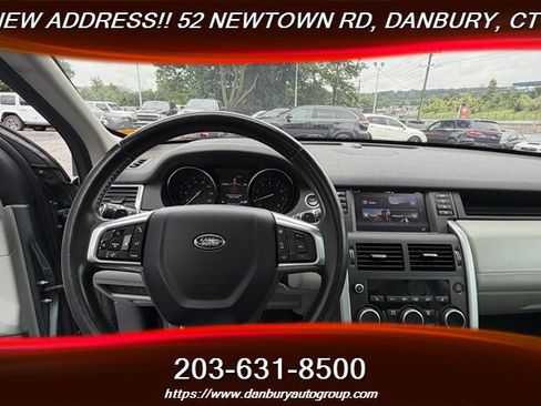 Used 2017 Land Rover Discovery Sport HSE Luxury AWD/4WD image 18