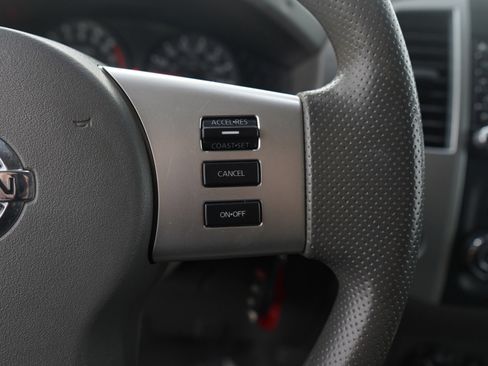 Used 2019 Nissan Frontier SV image 27