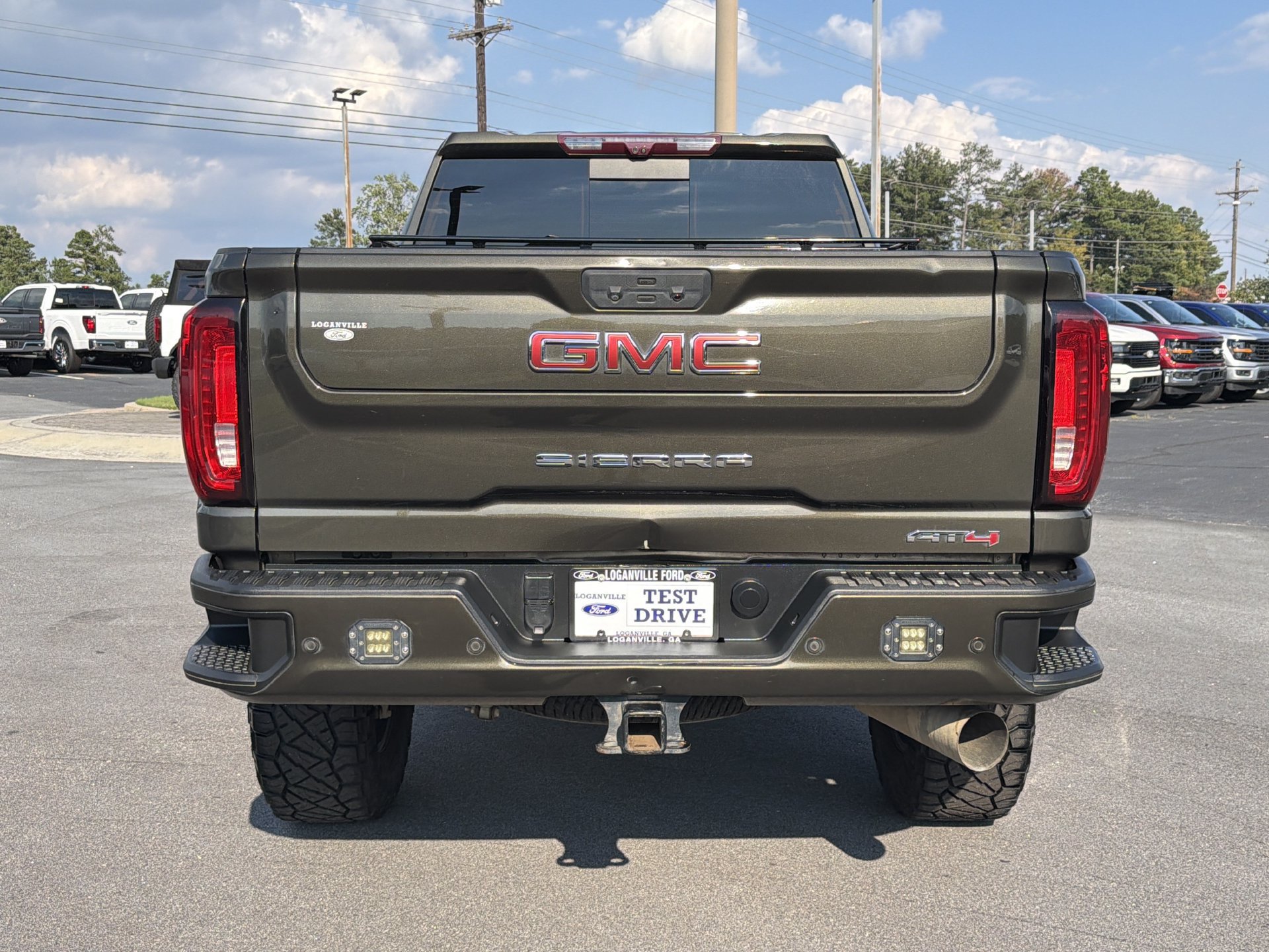 Used 2022 GMC Sierra 2500 AT4 w/ AT4 Premium Plus Package AWD/4WD image 31
