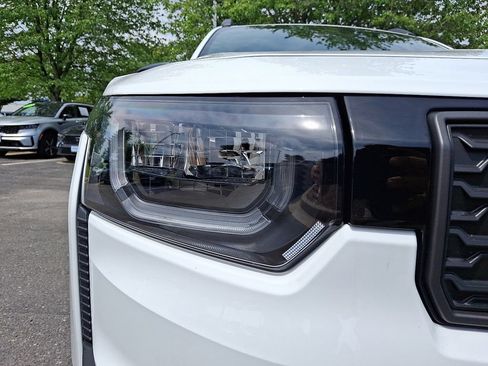 Certified 2026 Jeep Cherokee Limited AWD/4WD image 9