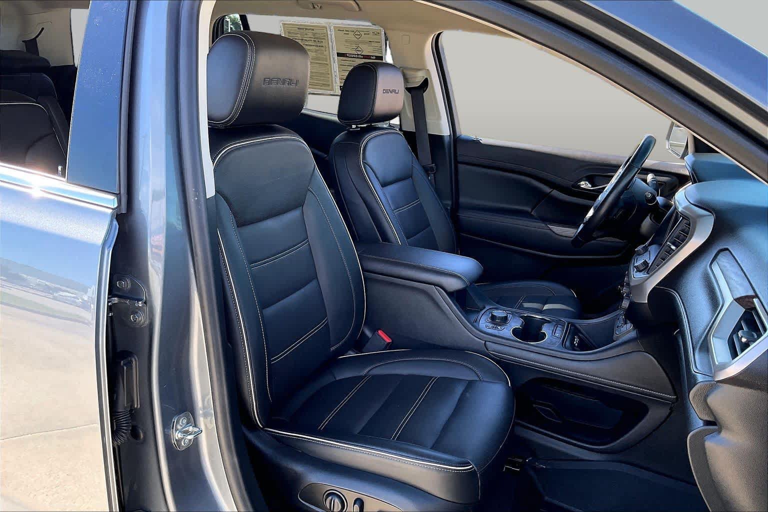 Used 2021 GMC Acadia Denali FWD image 9