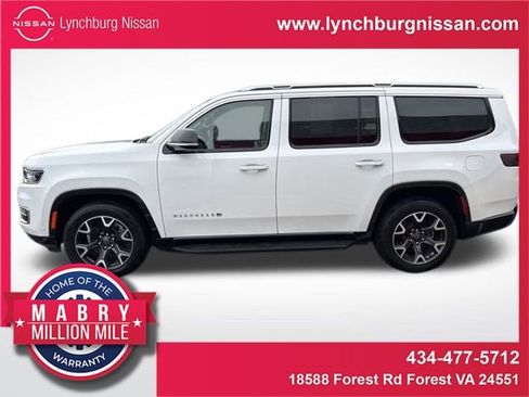 Used 2024 Jeep Wagoneer Series III image 1