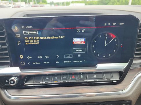 Used 2024 GMC Sierra 1500 SLT w/ SLT Premium Package AWD/4WD image 18