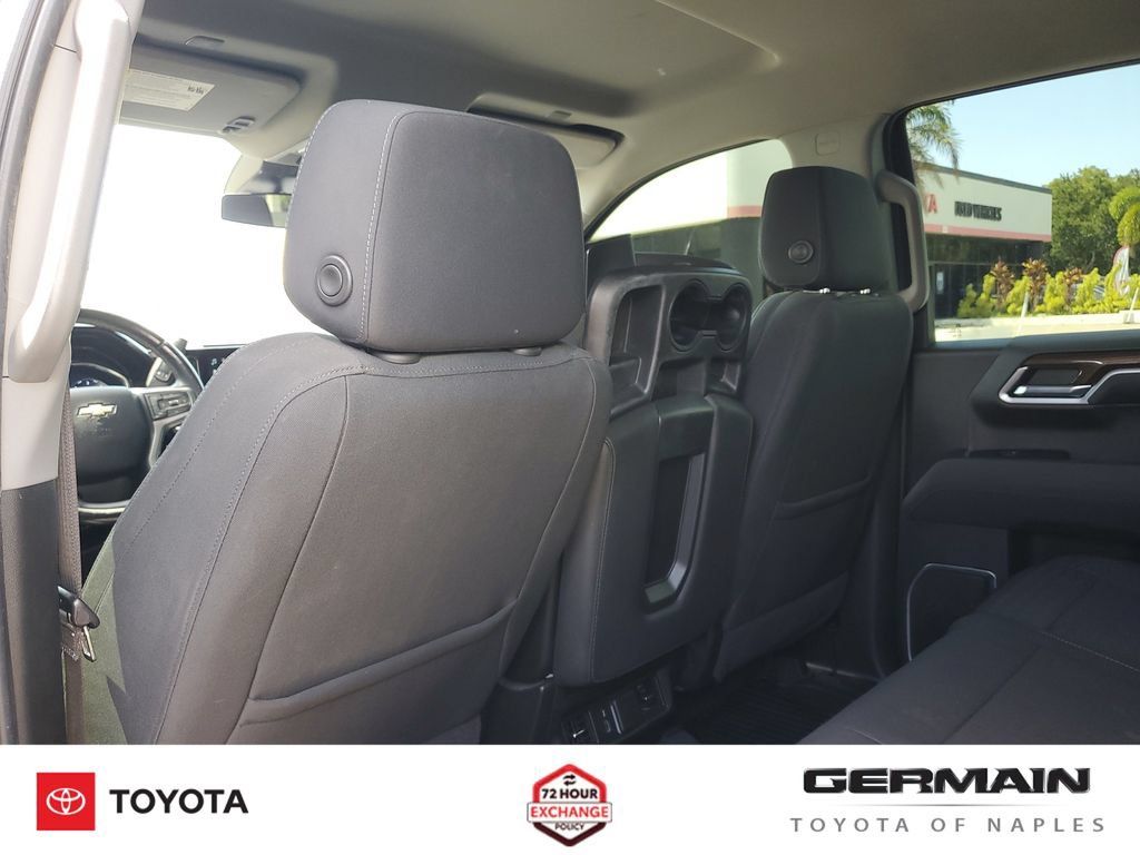Used 2022 Chevrolet Silverado 1500 LT AWD/4WD image 22
