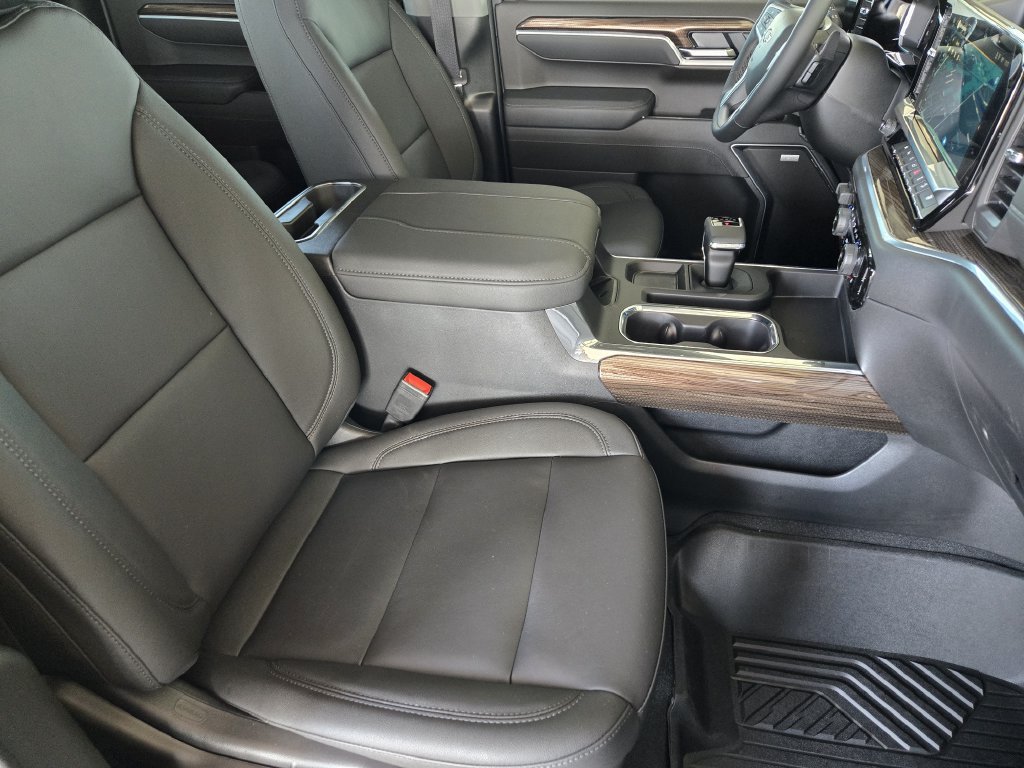 New 2026 Chevrolet Silverado 1500 RST w/ RST All Star Premium Package AWD/4WD image 12