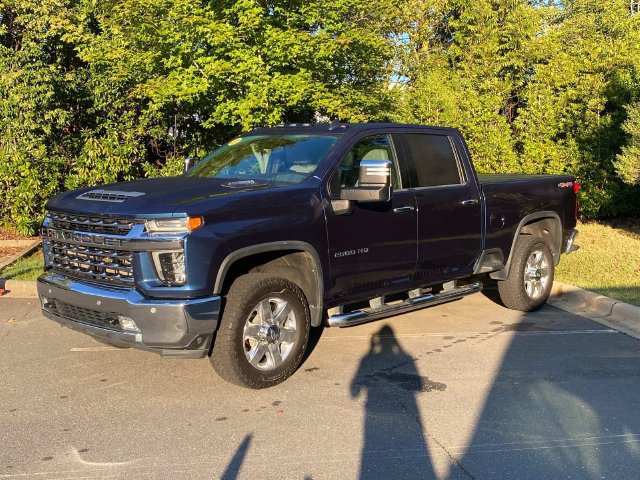 Used 2020 Chevrolet Silverado 2500 LTZ w/ LTZ Premium Package AWD/4WD image 3