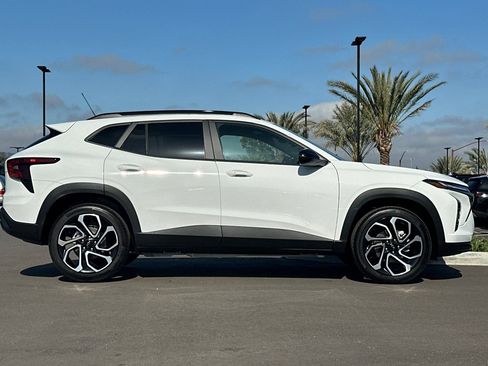 New 2026 Chevrolet Trax RS FWD image 3