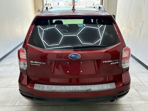 Used 2017 Subaru Forester 2.5i Touring AWD/4WD image 5